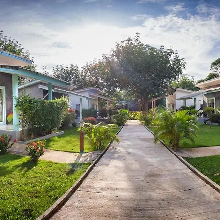 Enda Lanta Bungalows